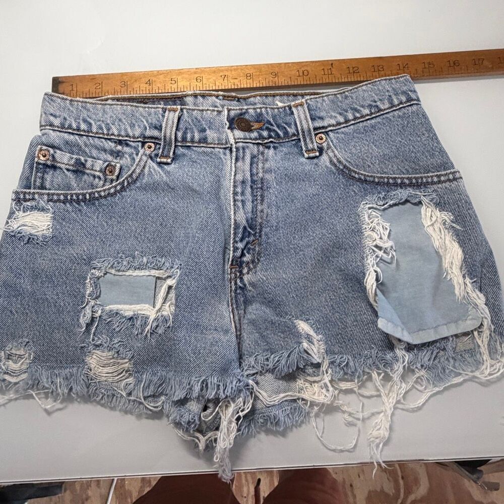 Vintage Levi’s 517 Distressed Cutoff Denim Shorts Light Wash Frayed Festival Y2K